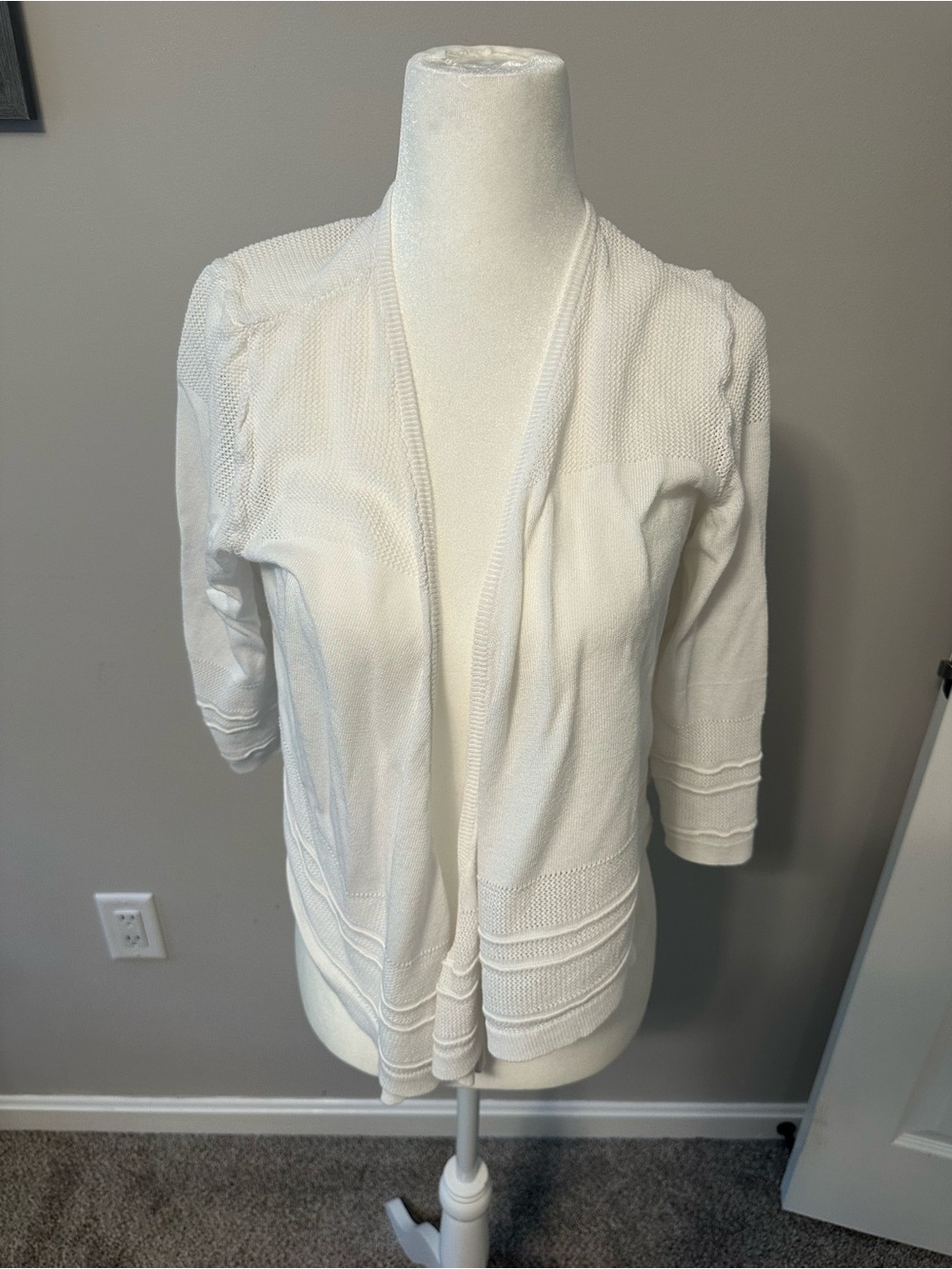 Dana Buchman Open-Front Cream Knit Cardigan